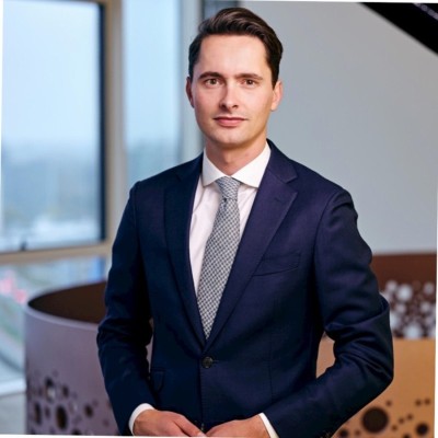 Dealmaker photo