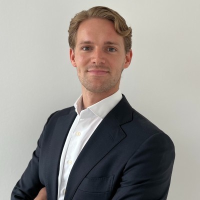 Dealmaker photo