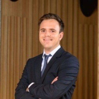Dealmaker photo