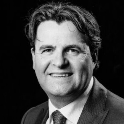 Dealmaker photo