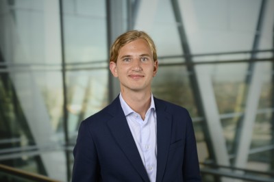 Dealmaker photo