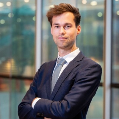 Dealmaker photo