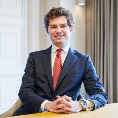 Dealmaker photo