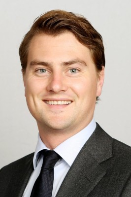 Dealmaker photo