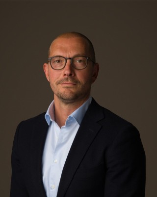 Dealmaker photo