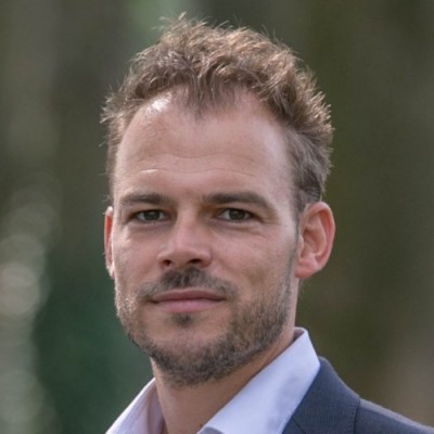 Dealmaker photo