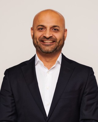 Dealmaker photo