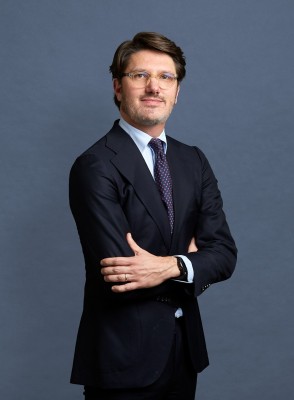 Dealmaker photo