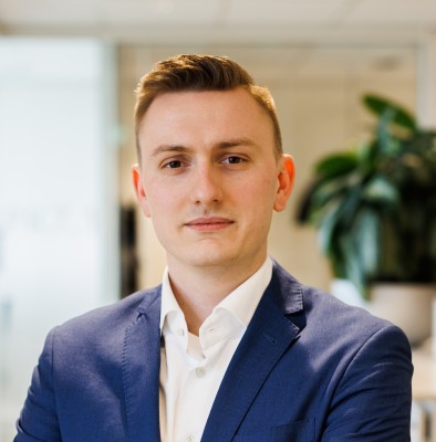Dealmaker photo