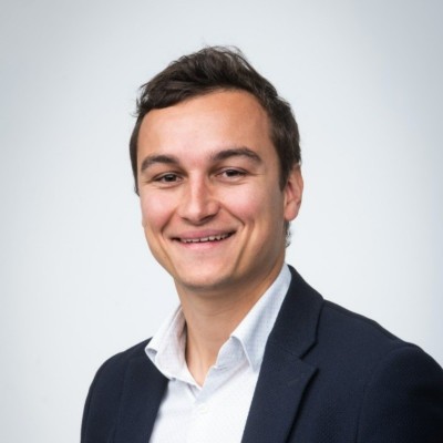 Dealmaker photo