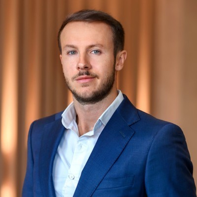 Dealmaker photo