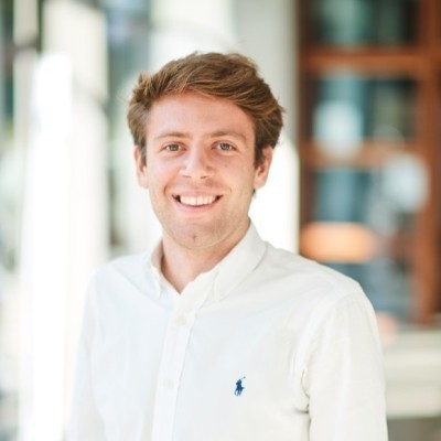 Dealmaker photo