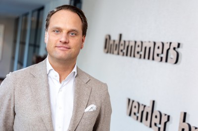 Dealmaker photo