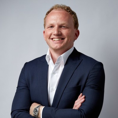 Dealmaker photo