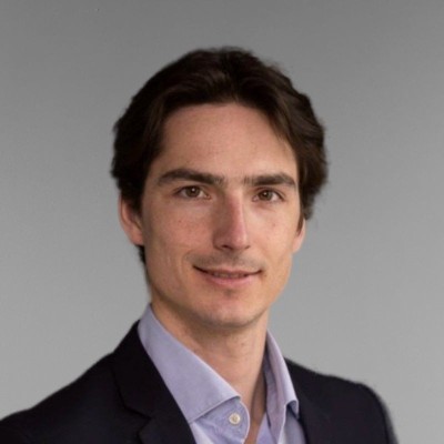 Dealmaker photo