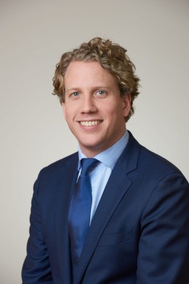 Dealmaker photo