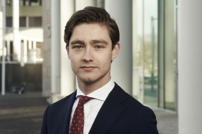 Dealmaker photo