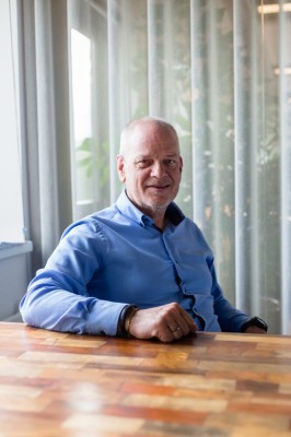 Dealmaker photo