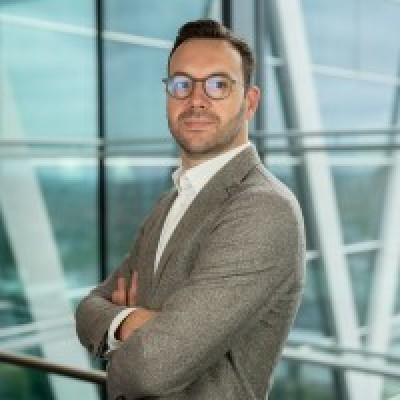 Dealmaker photo