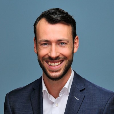 Dealmaker photo