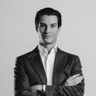 Dealmaker photo