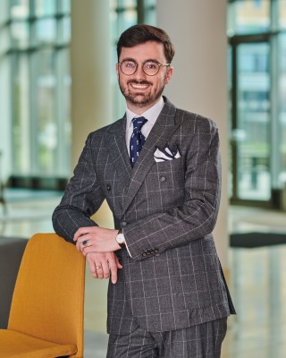 Dealmaker photo