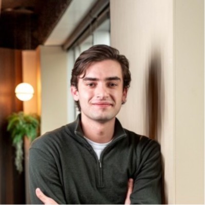 Dealmaker photo