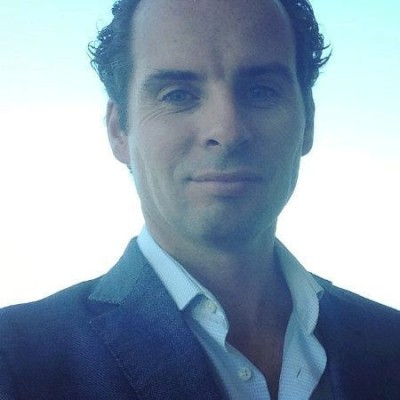 Dealmaker photo
