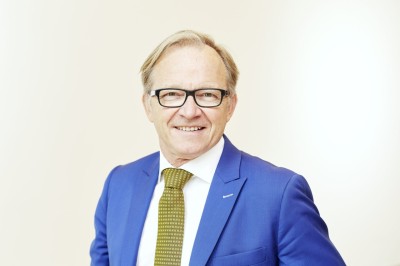 Dealmaker photo