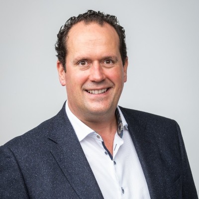 Dealmaker photo
