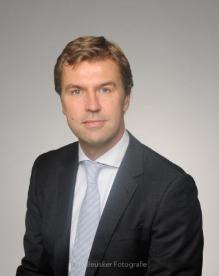 Dealmaker photo