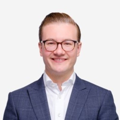 Dealmaker photo