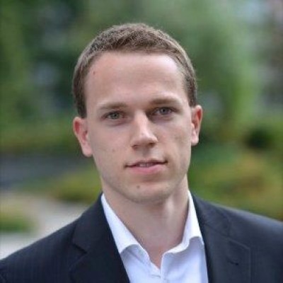 Dealmaker photo