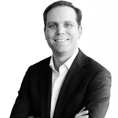 Dealmaker photo