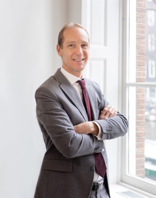 Dealmaker photo