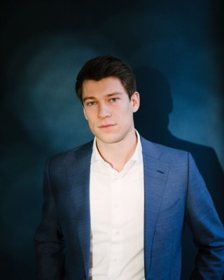Dealmaker photo