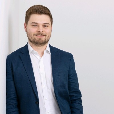 Dealmaker photo