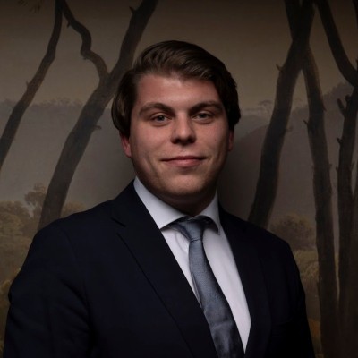 Dealmaker photo