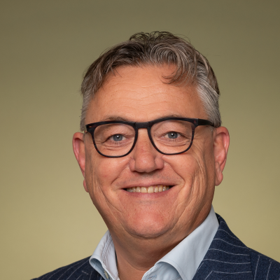 Dealmaker photo
