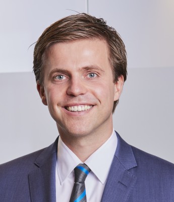 Dealmaker photo