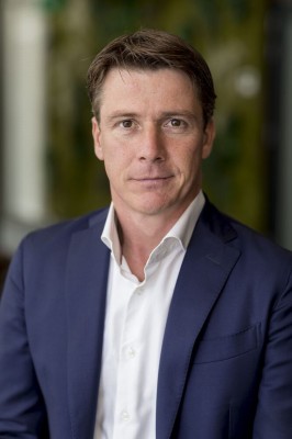 Dealmaker photo