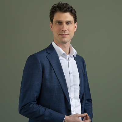 Dealmaker photo