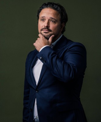Dealmaker photo