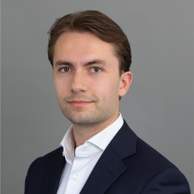 Dealmaker photo