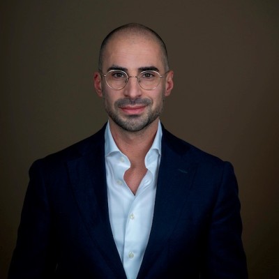 Dealmaker photo