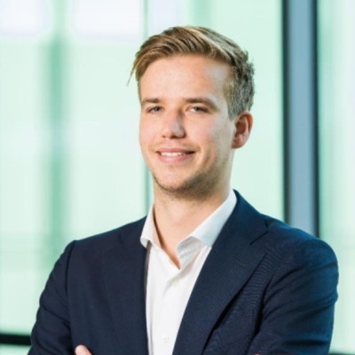Dealmaker photo