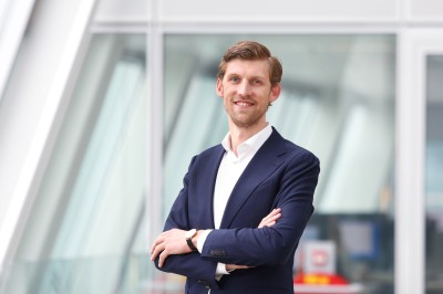 Dealmaker photo