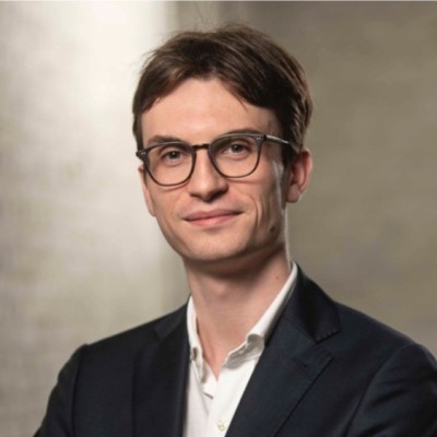 Dealmaker photo