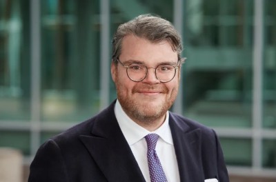 Dealmaker photo