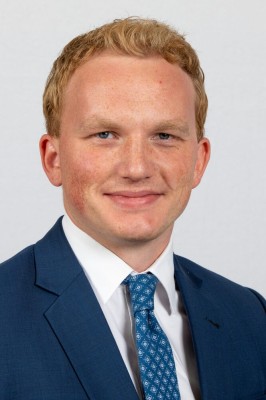 Dealmaker photo